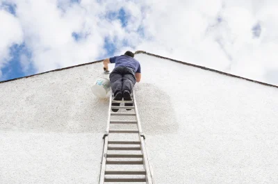 Peinture extérieure à Saint-Martin-l'Aiguillon — façades et ravalement